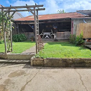 Hébergement de vacances Maison En Pierre Proche Mer, Commerces Et Bus, Pordic